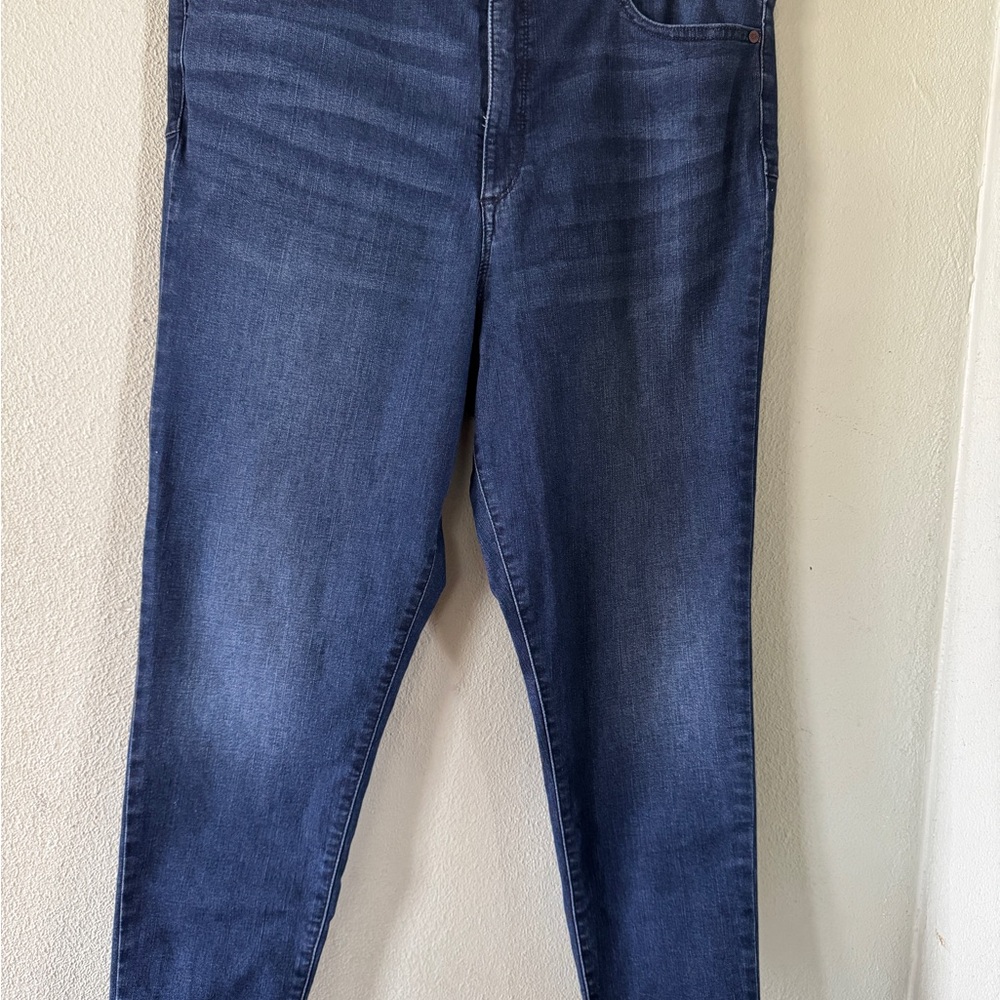 Sofia Vergara Jeans woman’s size 18